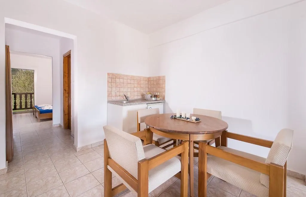 Azapiko Blue Sea Hotel Sithonia 2*,  اليونان